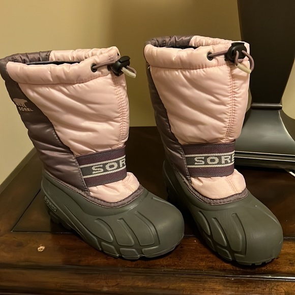 Kids snow boots